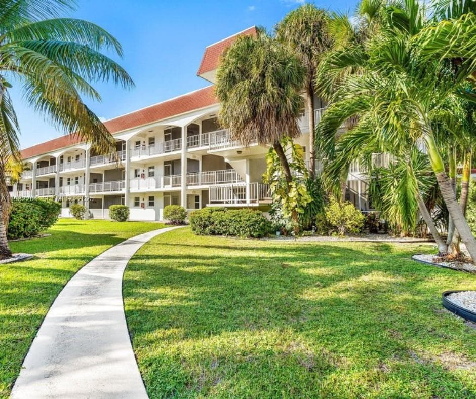 PARADISE VILLAS CONDO · #310-A in Hallandale Beach - Photo 9