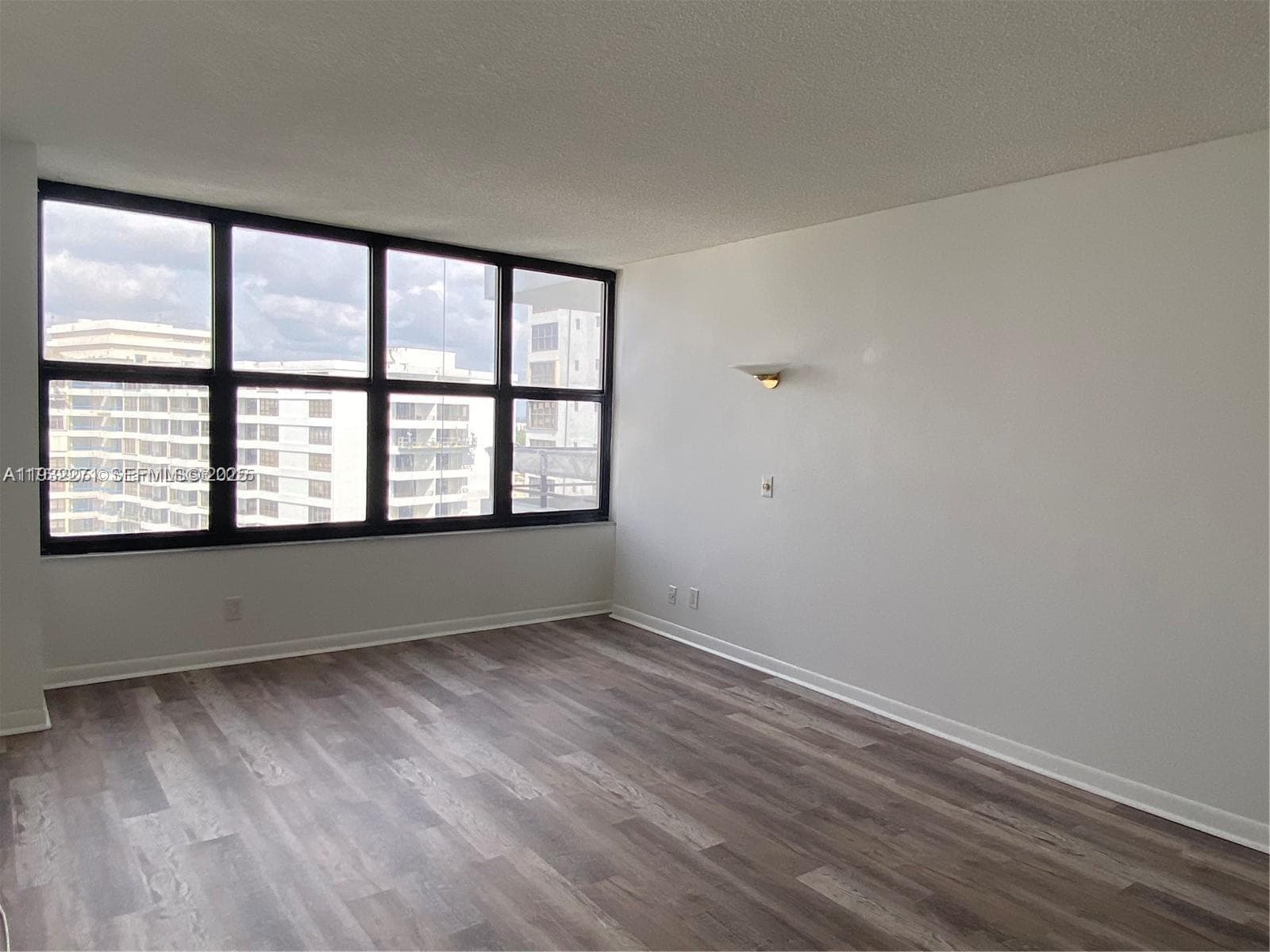 Olympus Condo · #1920 in Hallandale Beach - Photo 13