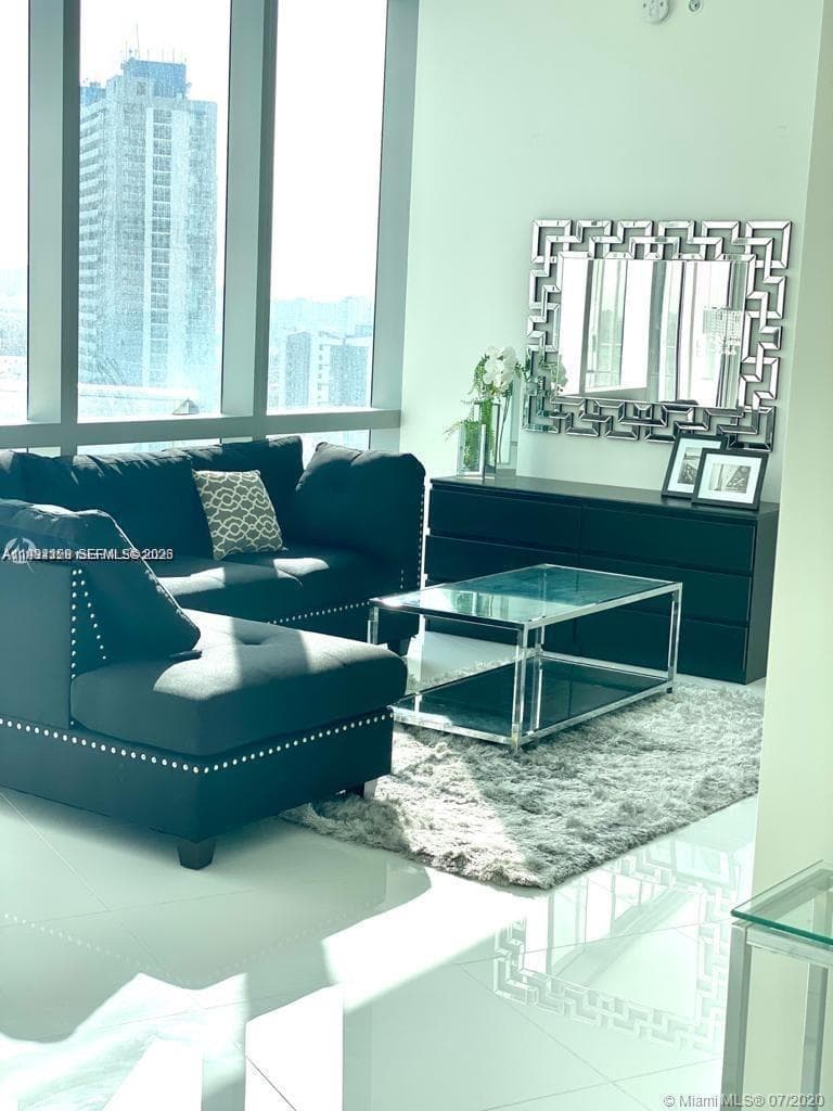 Paramount Miami Worldcenter · #1402 in Miami - Photo 24