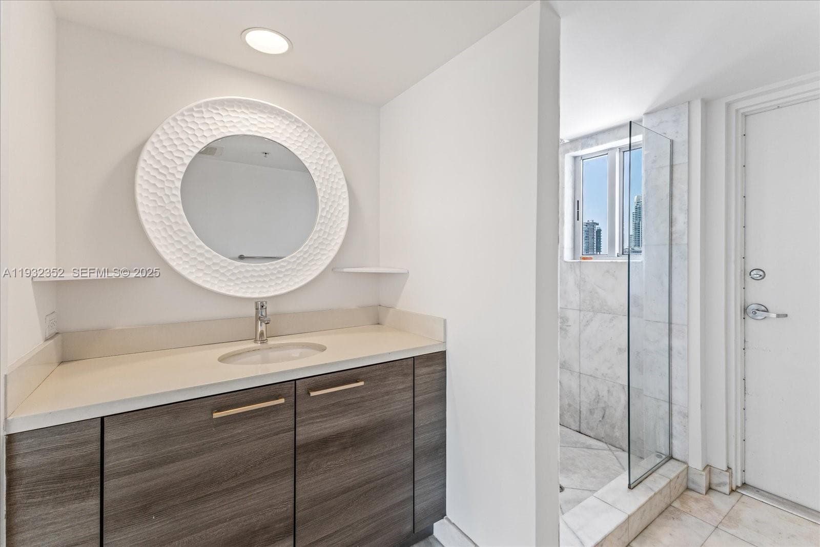 MERIDIAN 5 CONDO · #19 in Miami Beach - Photo 6