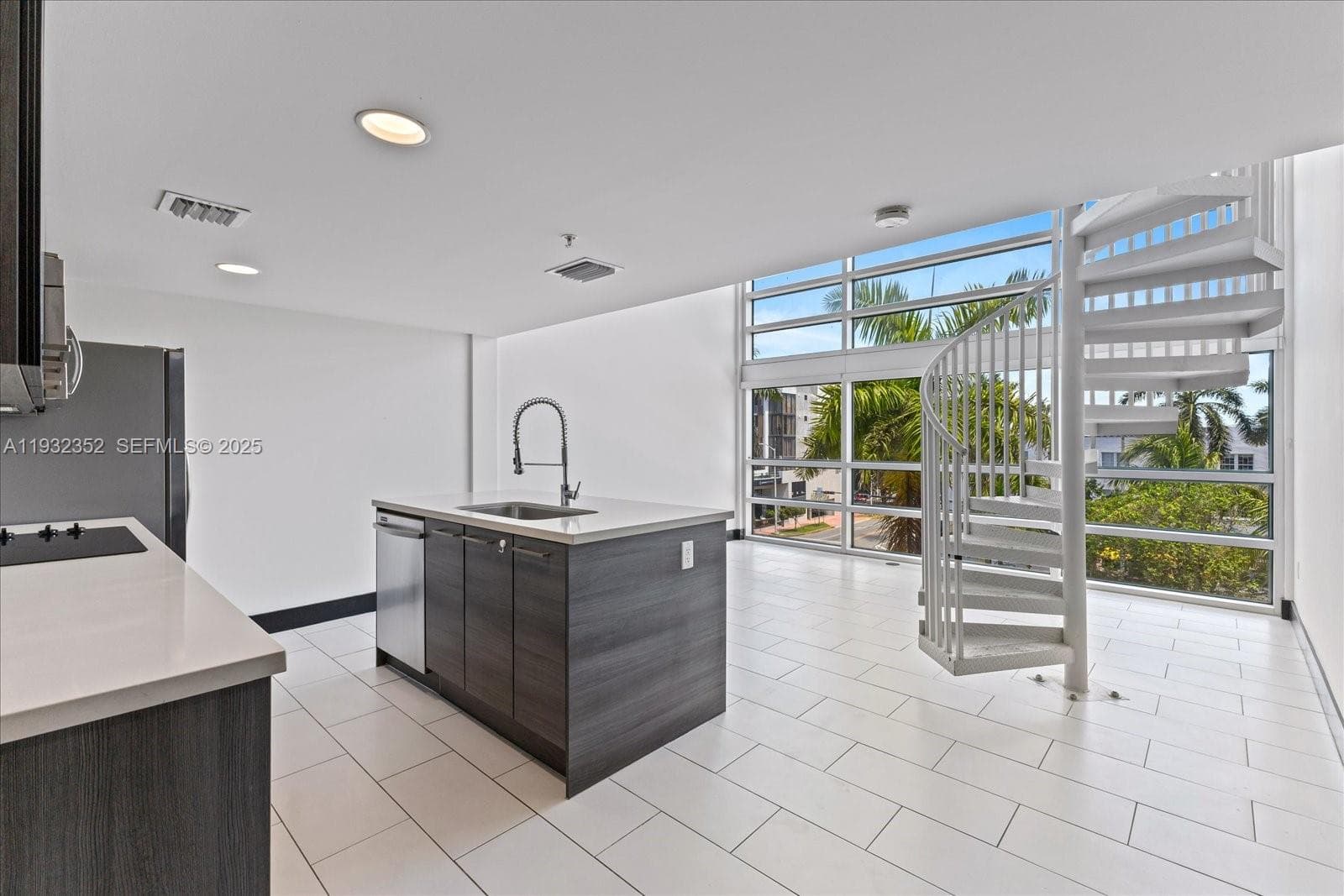 MERIDIAN 5 CONDO · #19 in Miami Beach - Photo 15