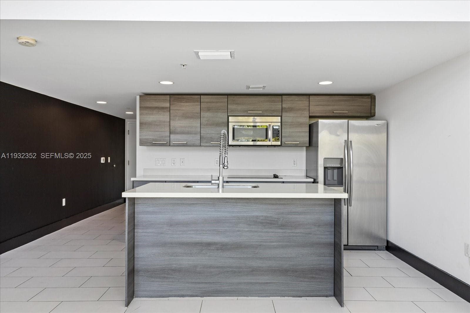 MERIDIAN 5 CONDO · #19 in Miami Beach - Photo 19