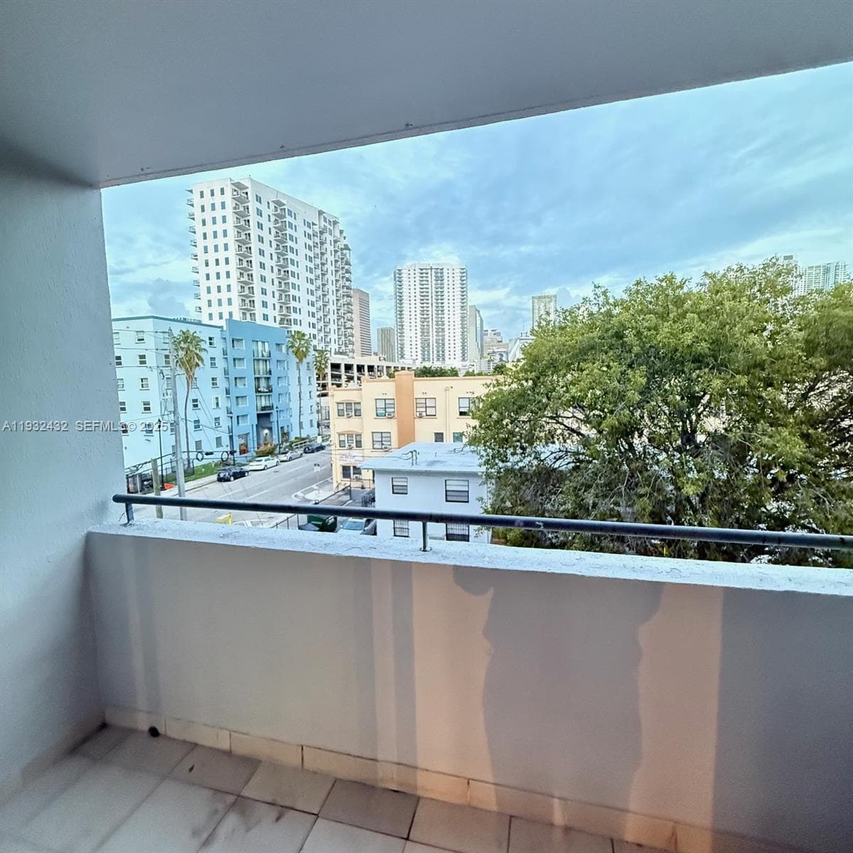 RIOPLAZA CONDOMINIUM SOUT · #403 in Miami - Photo 5