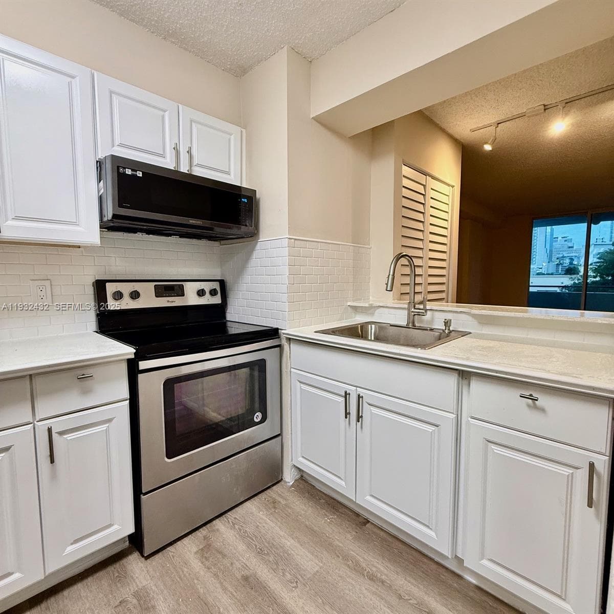 RIOPLAZA CONDOMINIUM SOUT · #403 in Miami - Photo 10