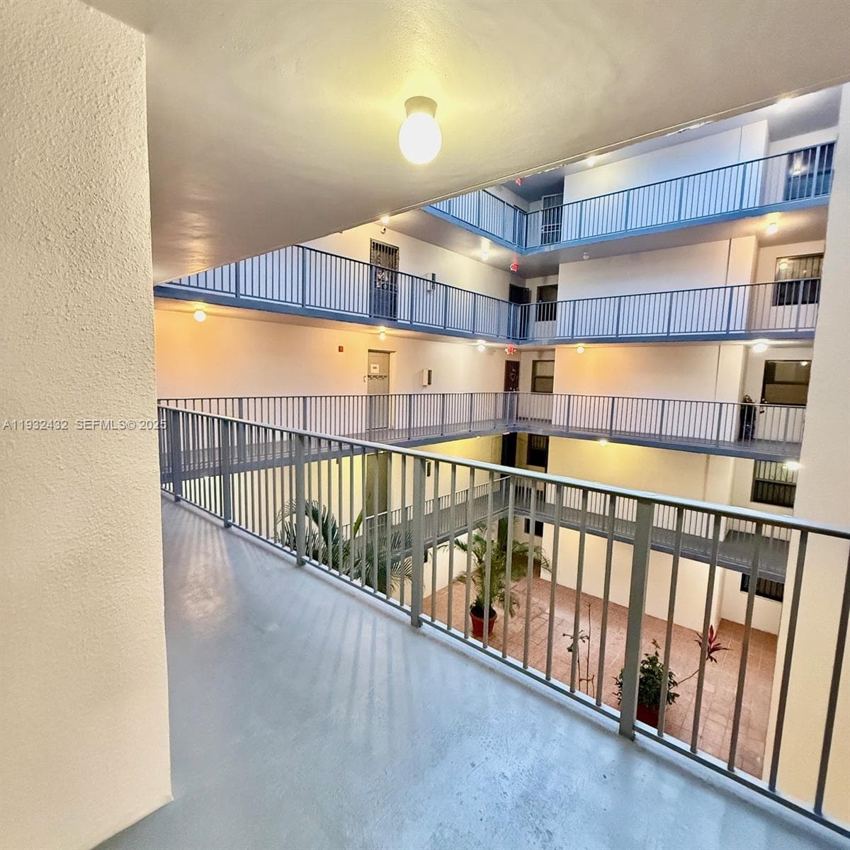 RIOPLAZA CONDOMINIUM SOUT · #403 in Miami - Photo 11