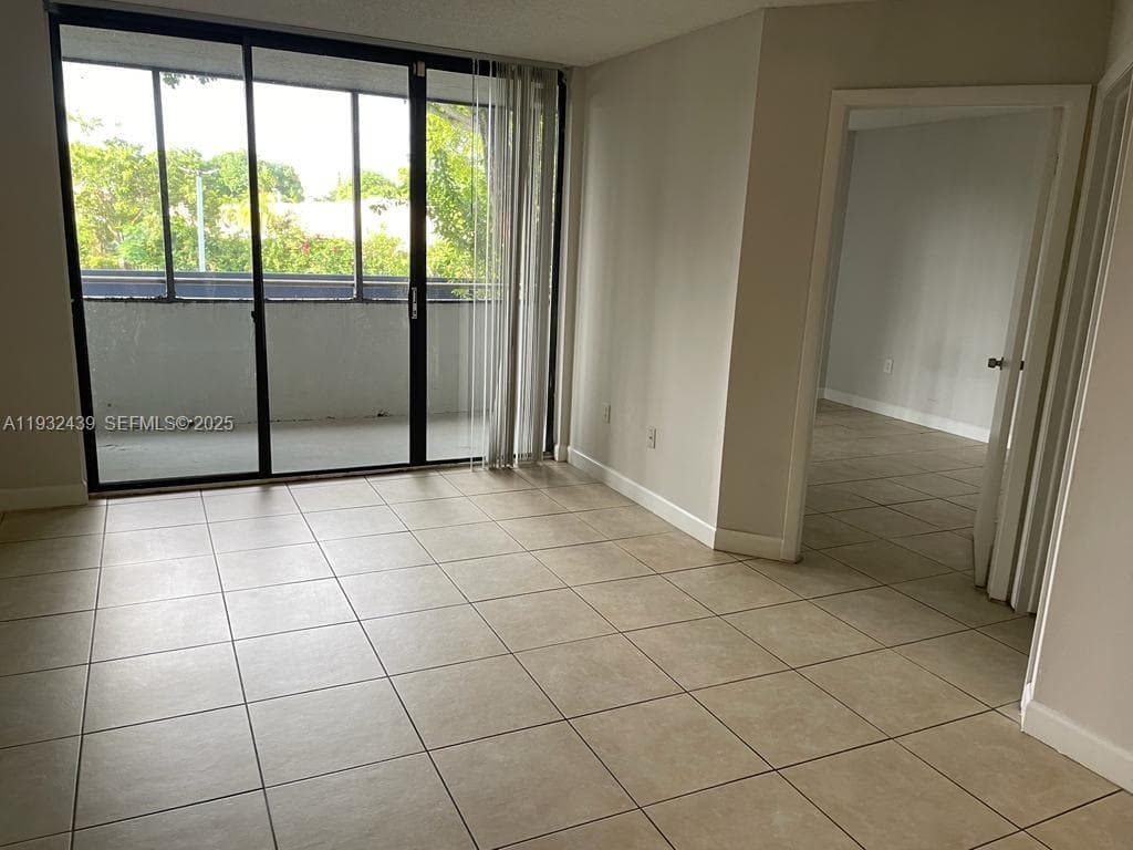 VERABELLA FALLS CONDO · #F-202 in Miami - Photo 1