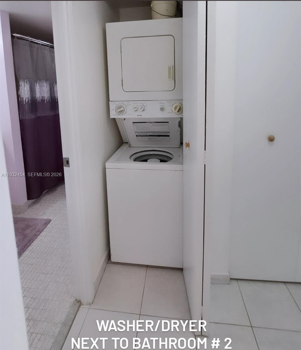 WINSTON TOWERS 600 CONDO · #508 in Sunny Isles Beach - Photo 3