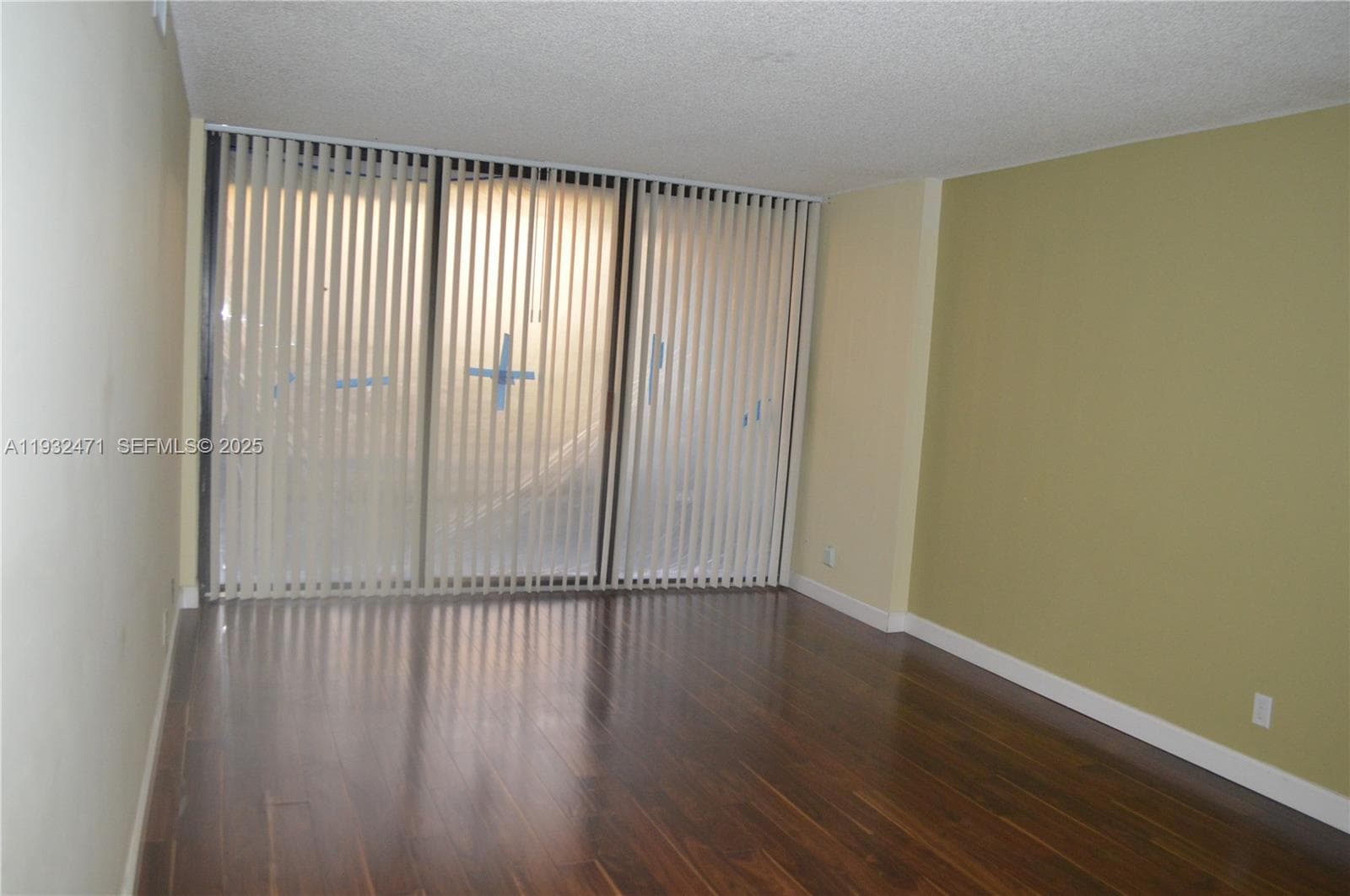 200 LESLIE · #303 in Hallandale Beach - Photo 11