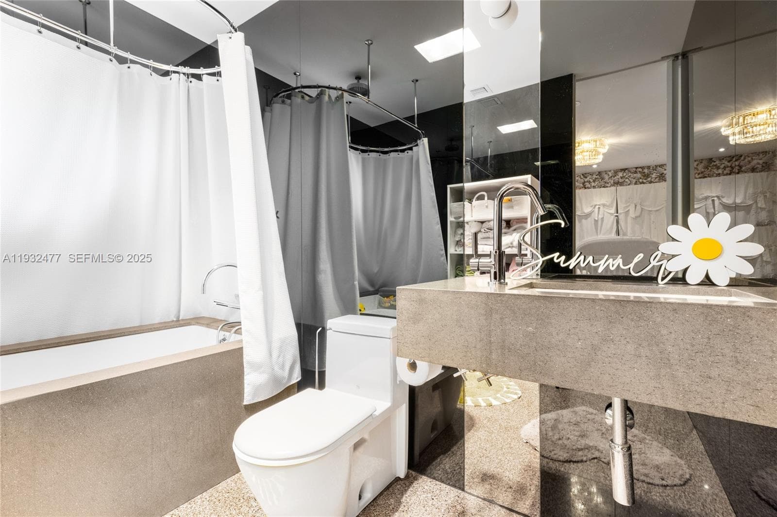 6420 Pinetree Drive Cir photo 23