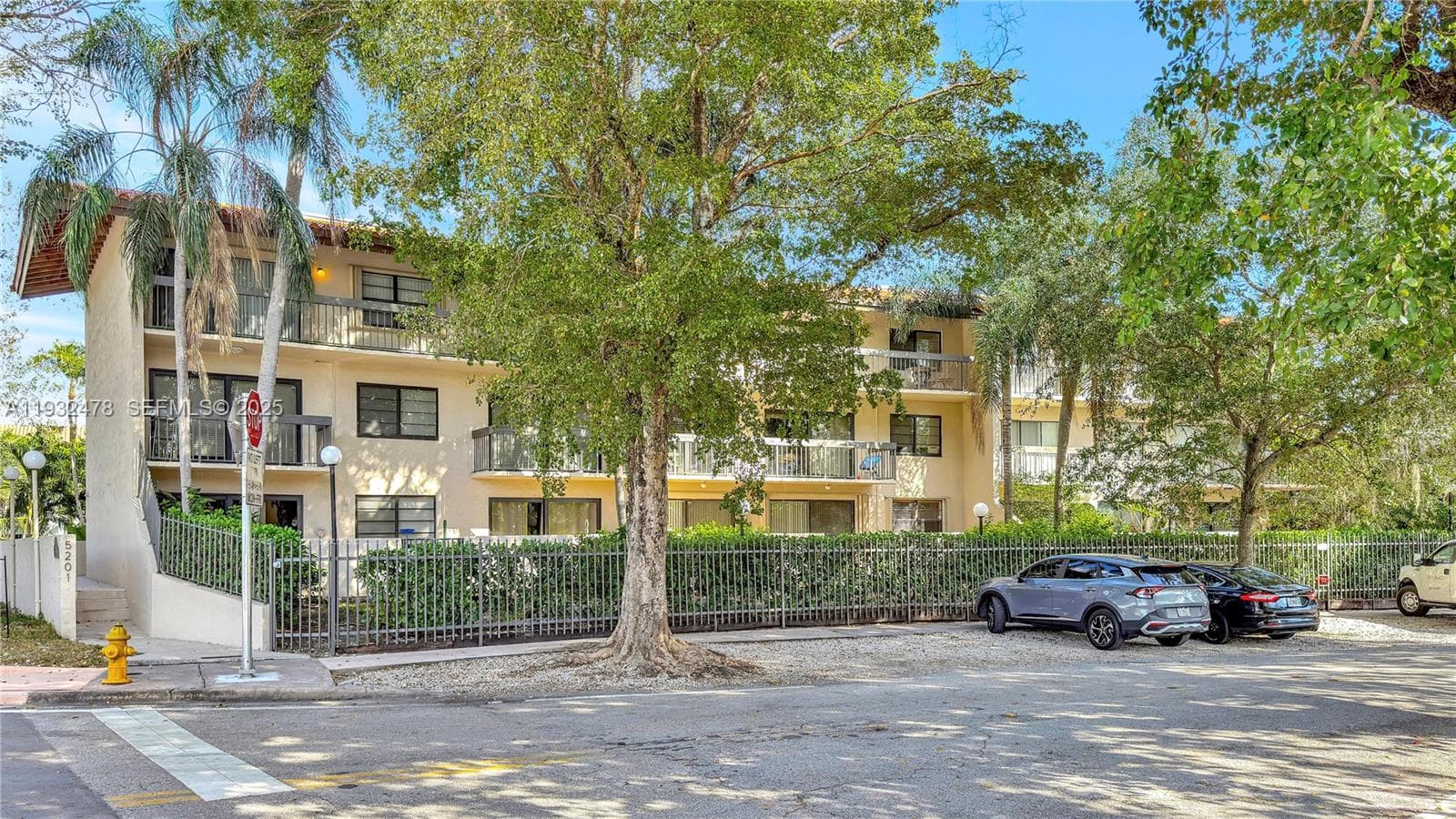 FUTURA SANSOVINO CONDO · #15 in Coral Gables - Photo 5