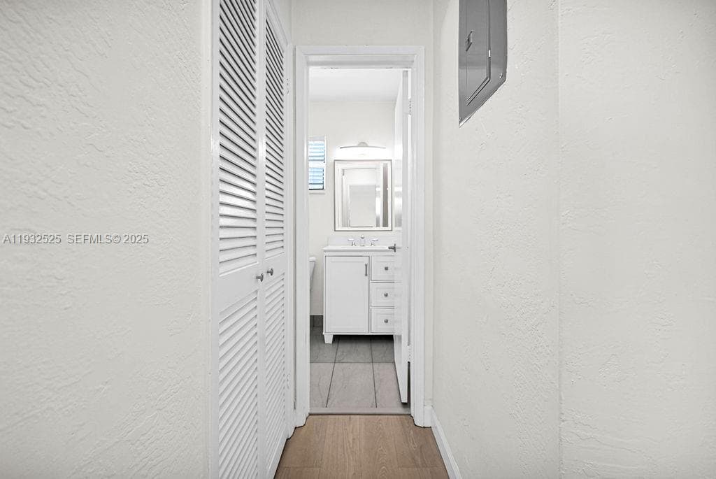 CRYSTAL COURT MANOR NO 5 · #3B in Hollywood - Photo 10