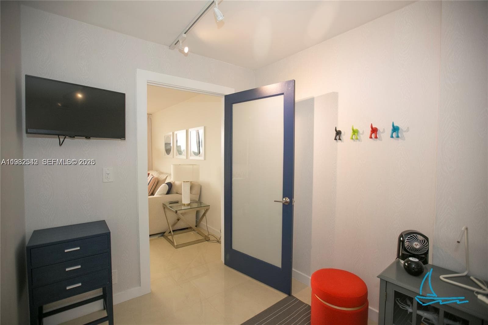 CHAMPLAIN TOWERS NORTH · #805 in Surfside - Photo 16