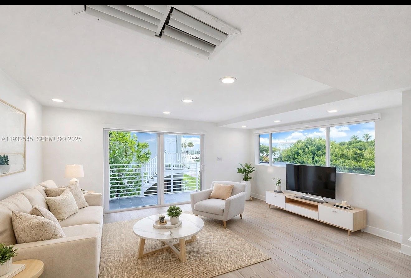 ISLE OF NORMANDY MIAMI VI · #1 in Miami Beach - Photo 2