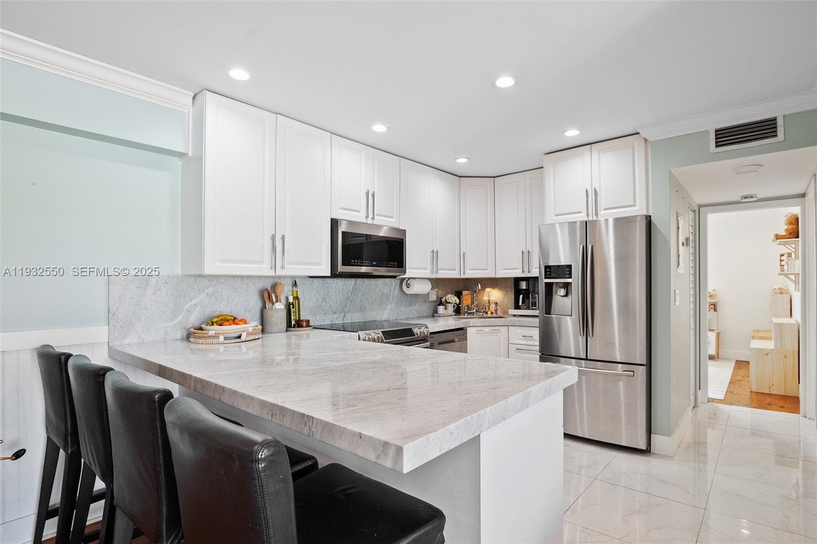 DOLPHIN CONDO · #506 in North Miami Beach - Photo 12