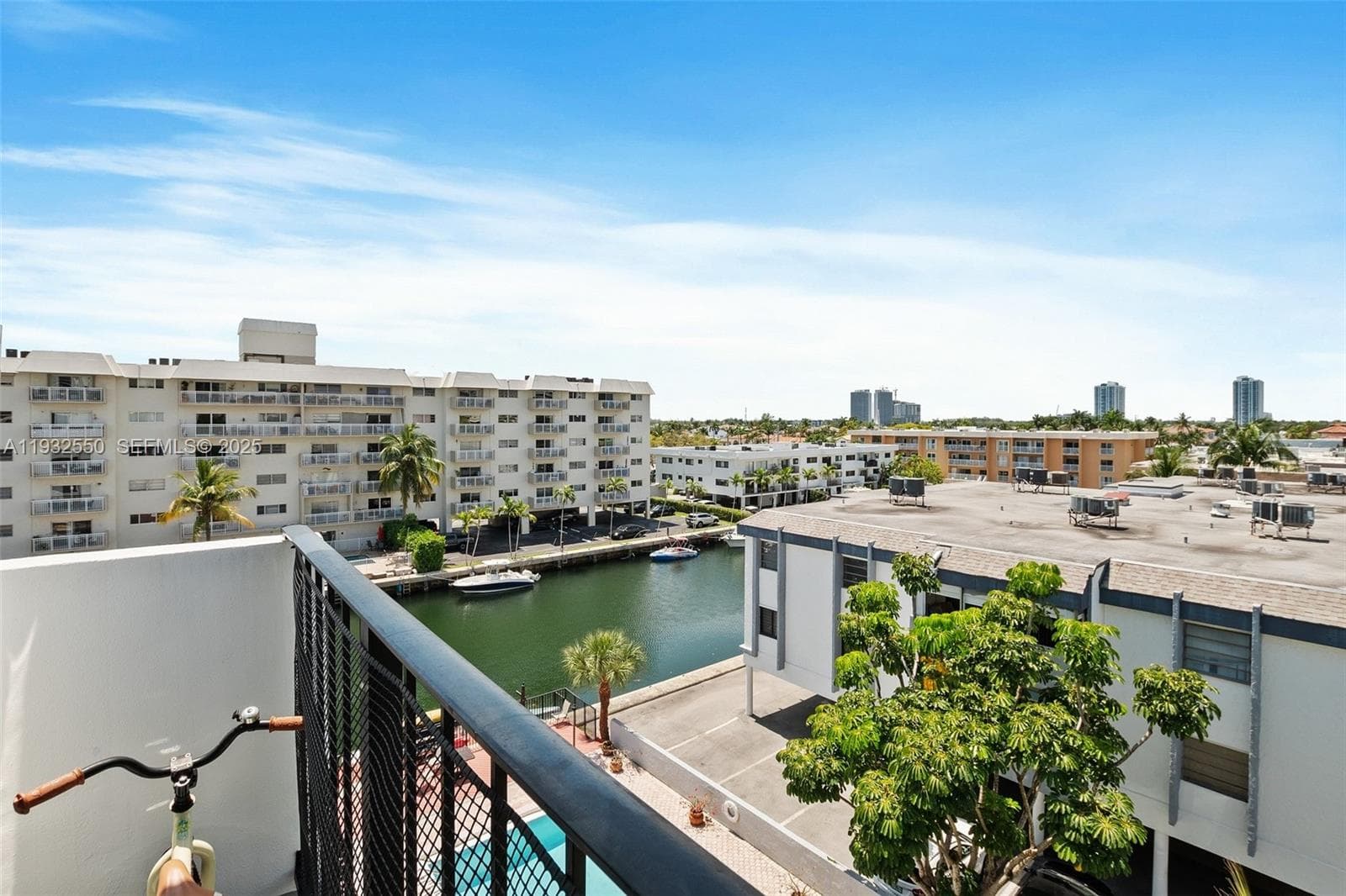 DOLPHIN CONDO · #506 in North Miami Beach - Photo 7