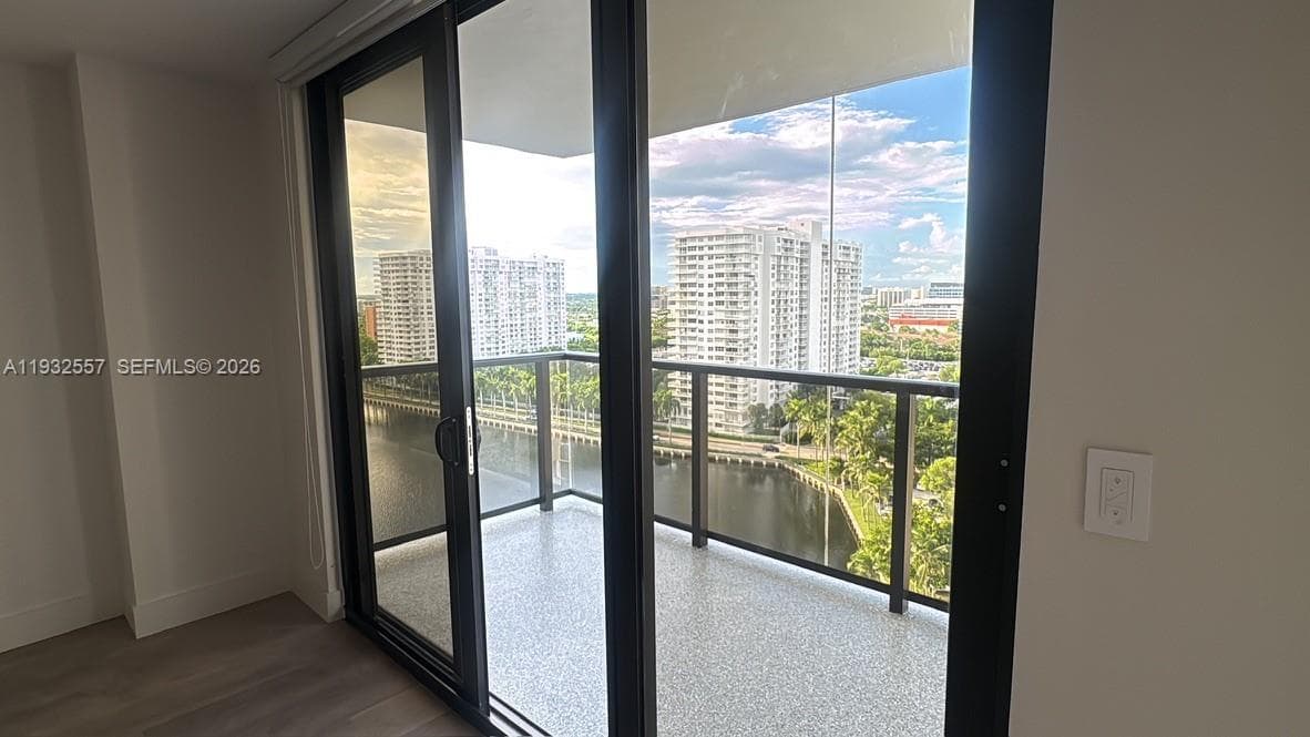 Biscayne Cove · #1714 in Aventura - Photo 27