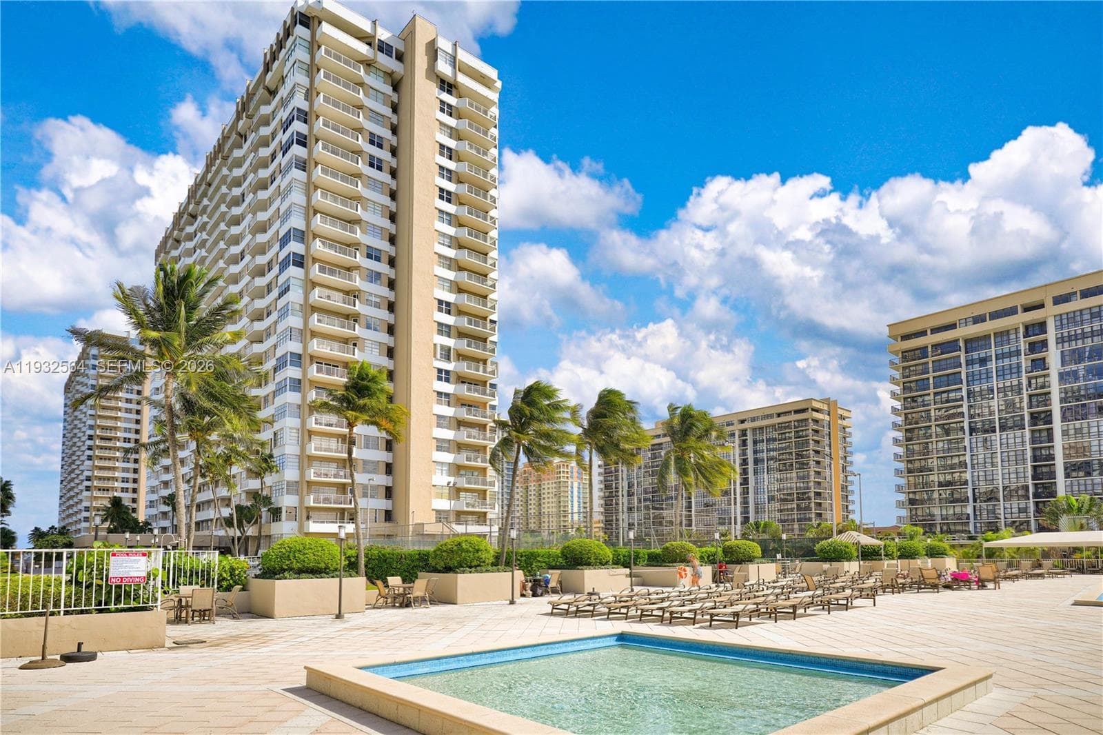 Hemispheres Condo · #17F in Hallandale Beach - Photo 27