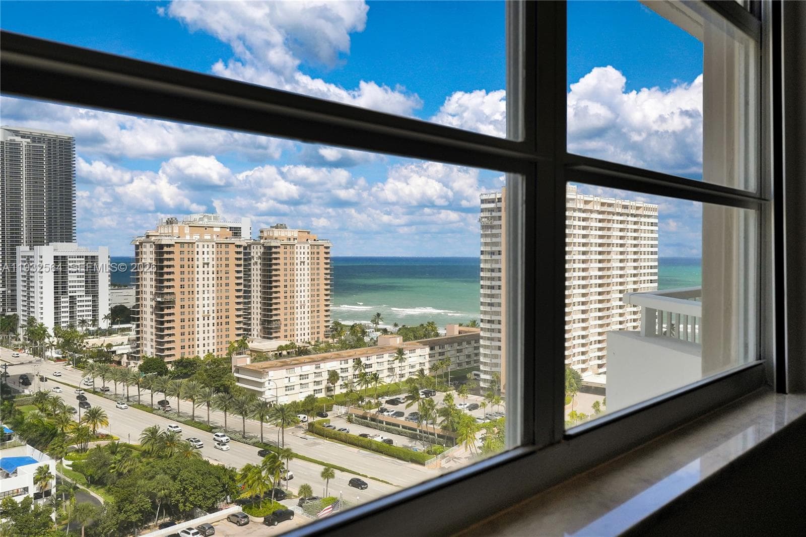 Hemispheres Condo · #17F in Hallandale Beach - Photo 13