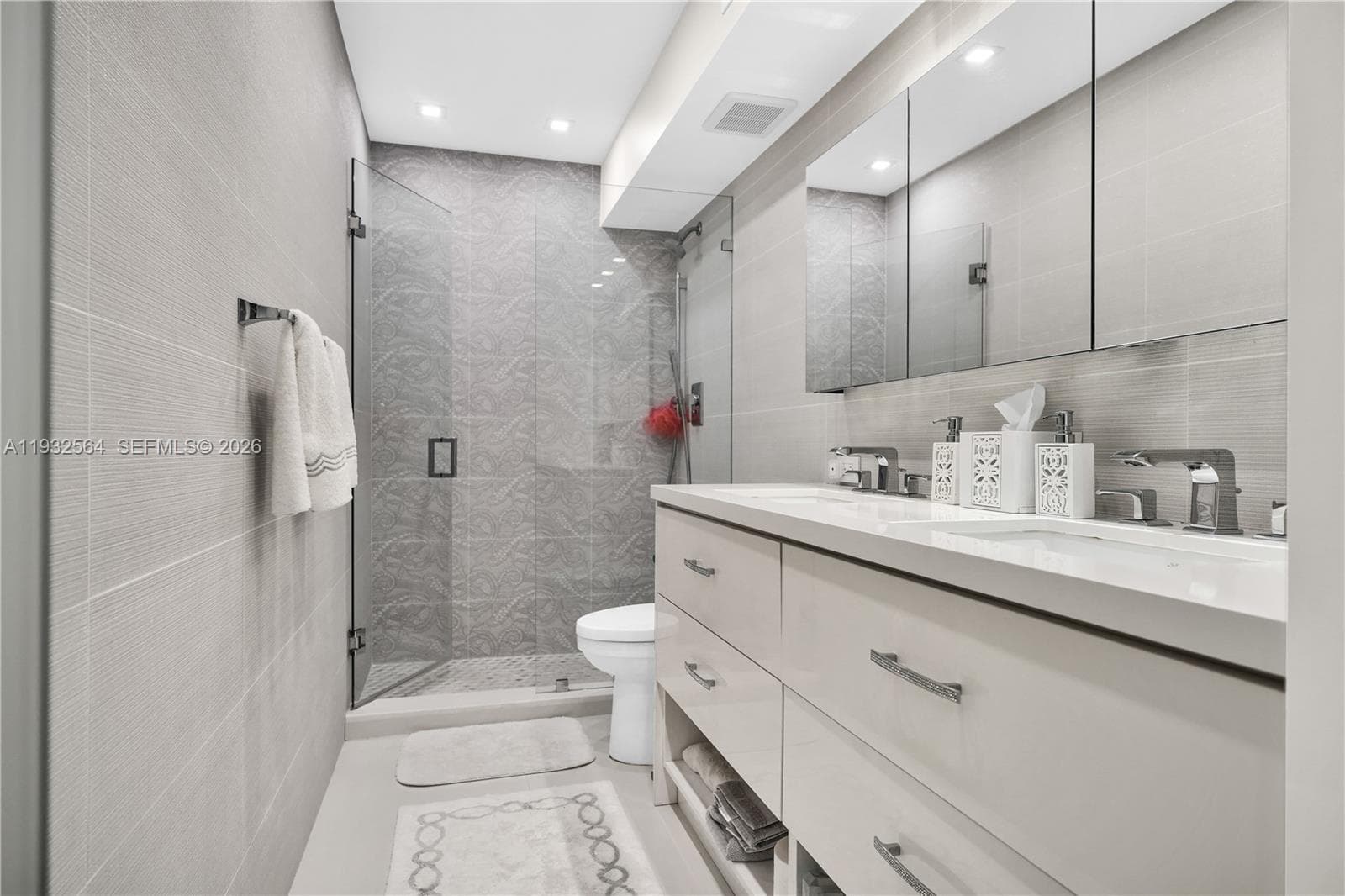 Hemispheres Condo · #17F in Hallandale Beach - Photo 17