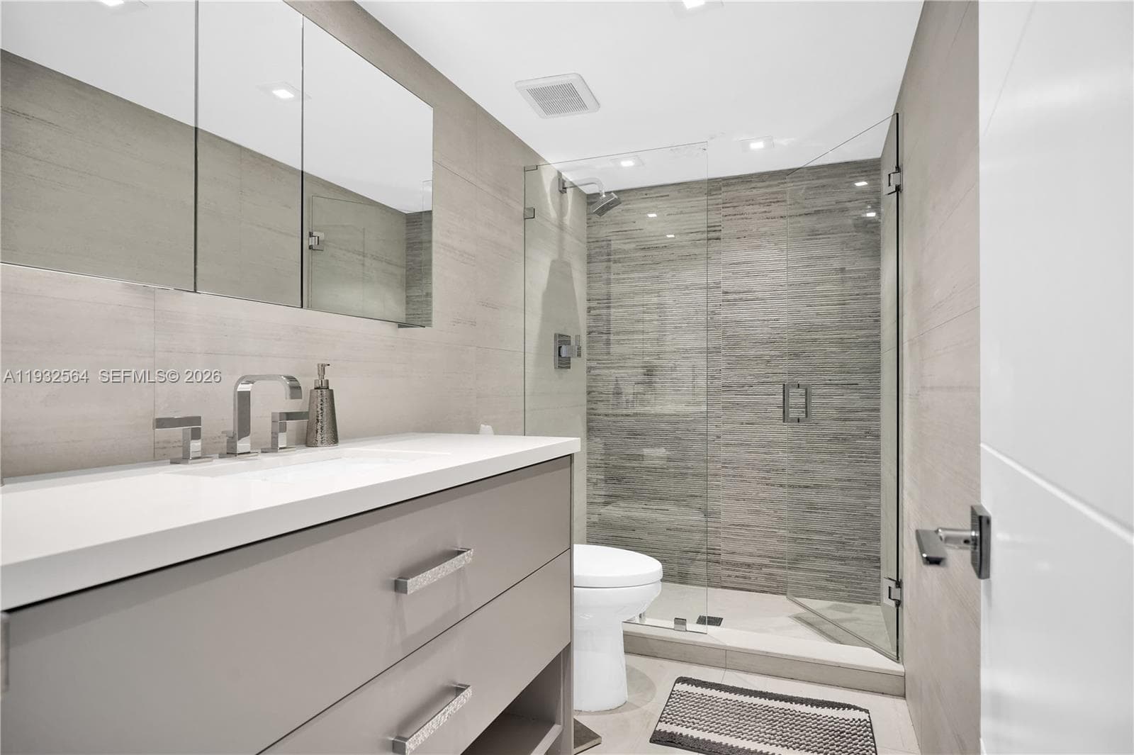 Hemispheres Condo · #17F in Hallandale Beach - Photo 18