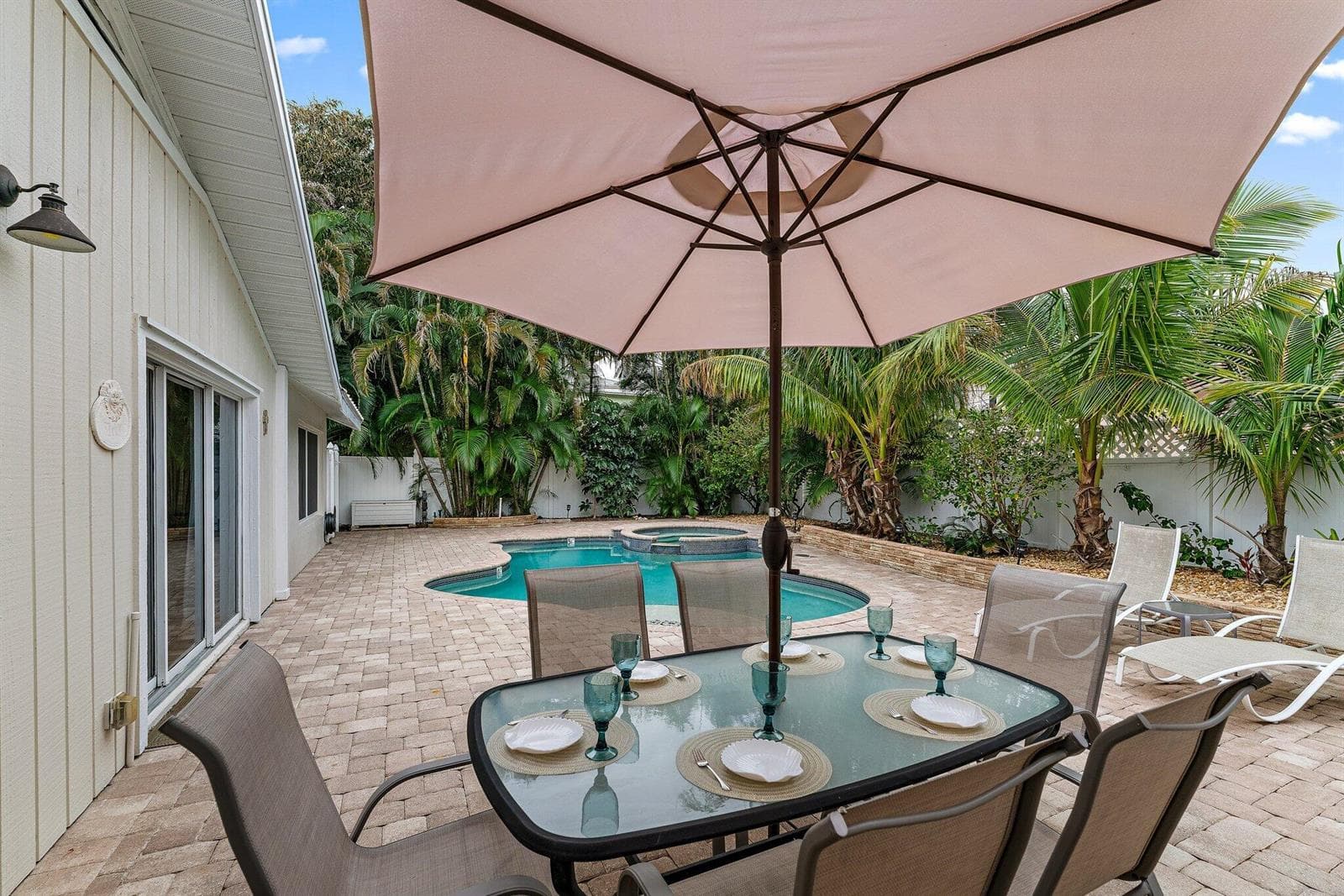 051-460SunriseWay-JunoBeach-SMALL