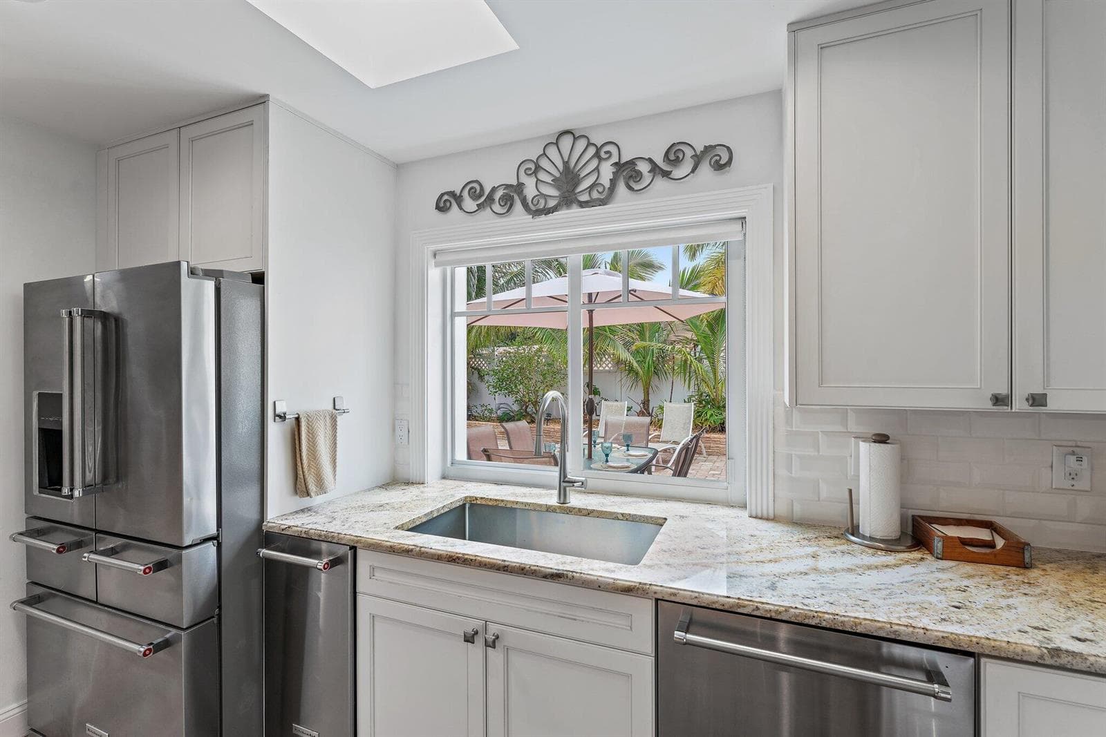 024-460SunriseWay-JunoBeach-SMALL