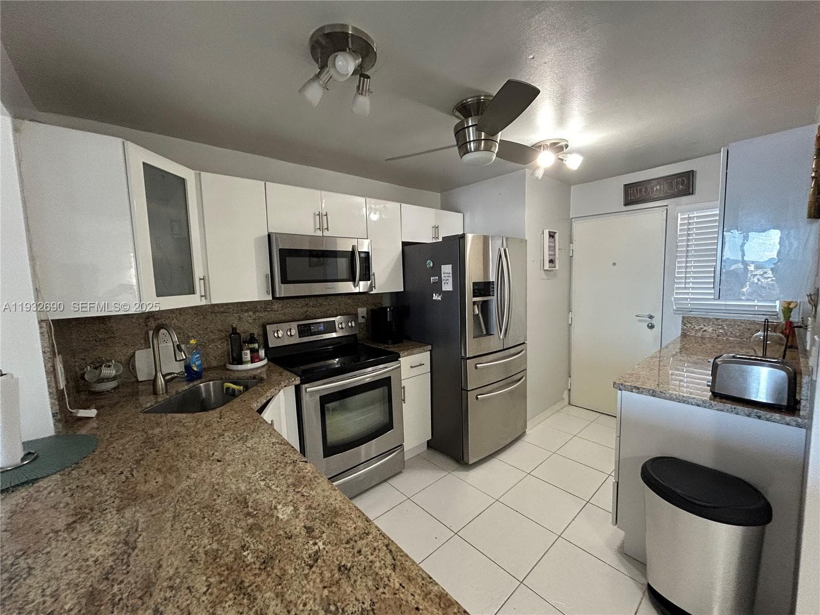 DORSEY ARMS CONDO · #703 in Hallandale Beach - Photo 3
