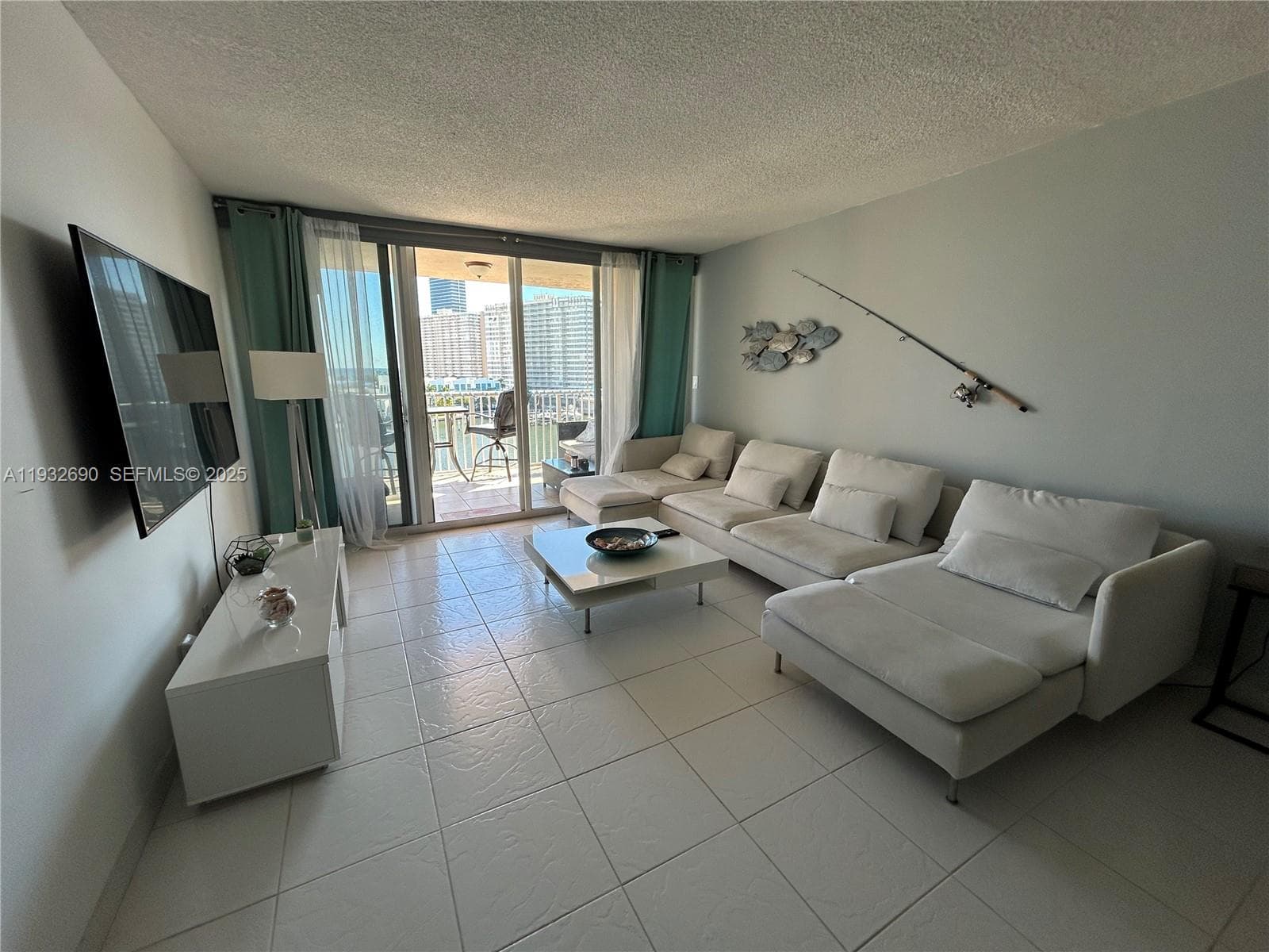 DORSEY ARMS CONDO · #703 in Hallandale Beach - Photo 9