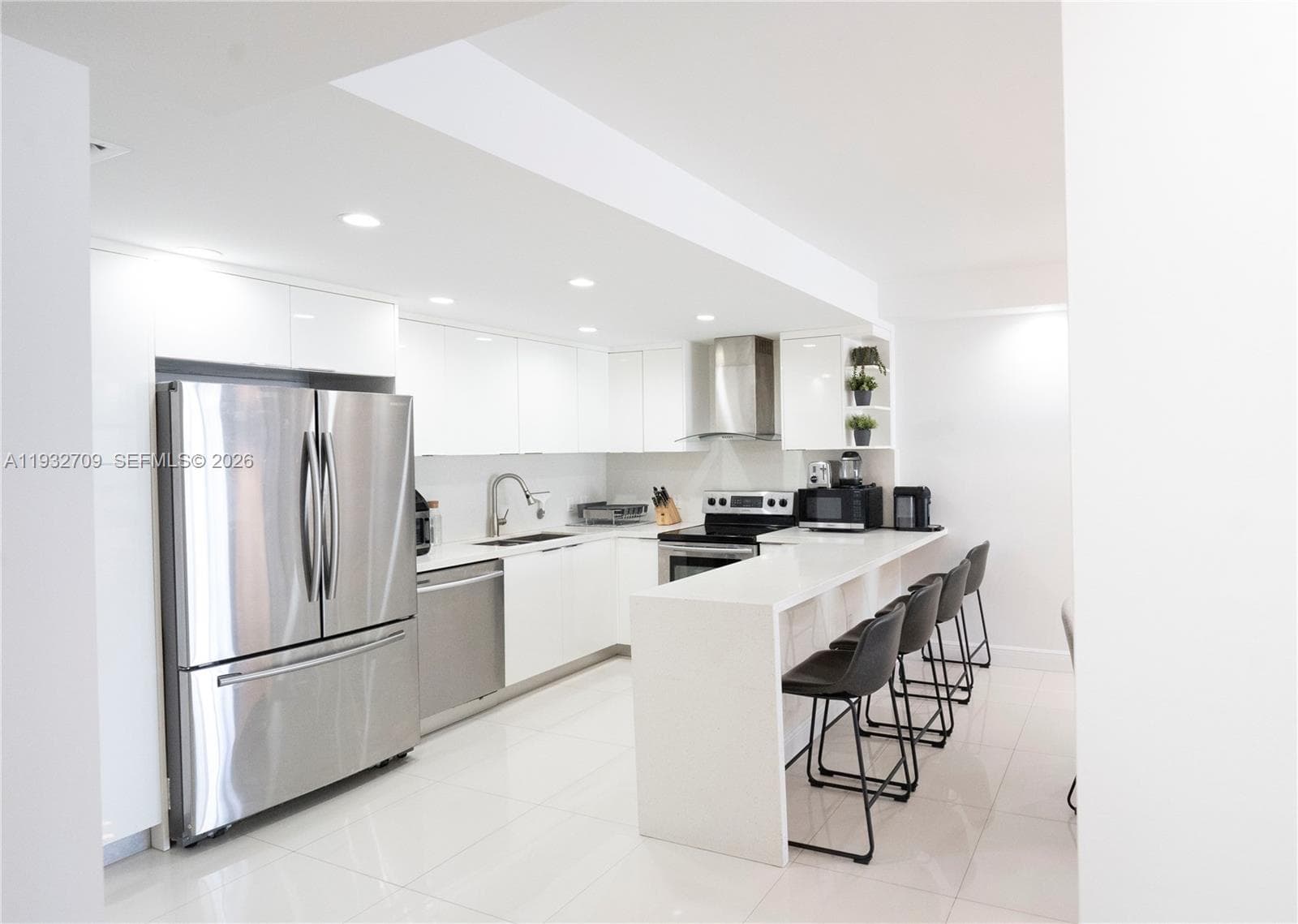 OCEANVIEW BUILDING B · #1003 in Sunny Isles Beach - Photo 12