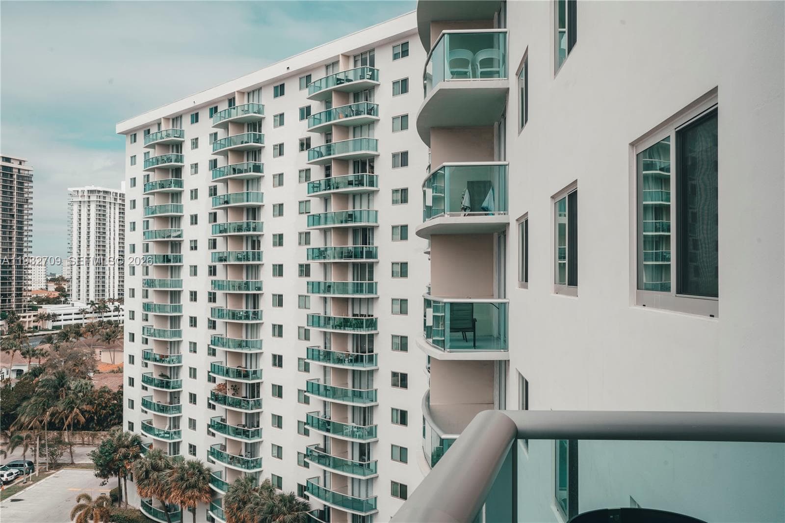 OCEANVIEW BUILDING B · #1003 in Sunny Isles Beach - Photo 32