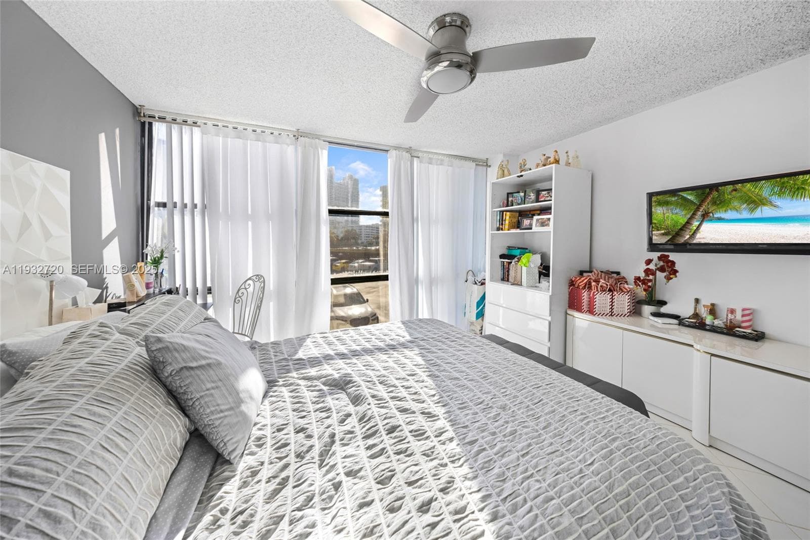 OCEANVIEW PARK CONDO · #230 in Hallandale Beach - Photo 15