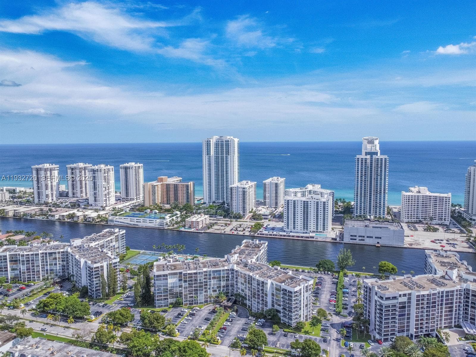 OCEANVIEW PARK CONDO · #230 in Hallandale Beach - Photo 29
