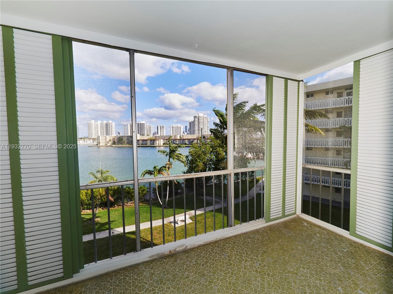 POINT EAST · #F412 in Aventura - Photo 27