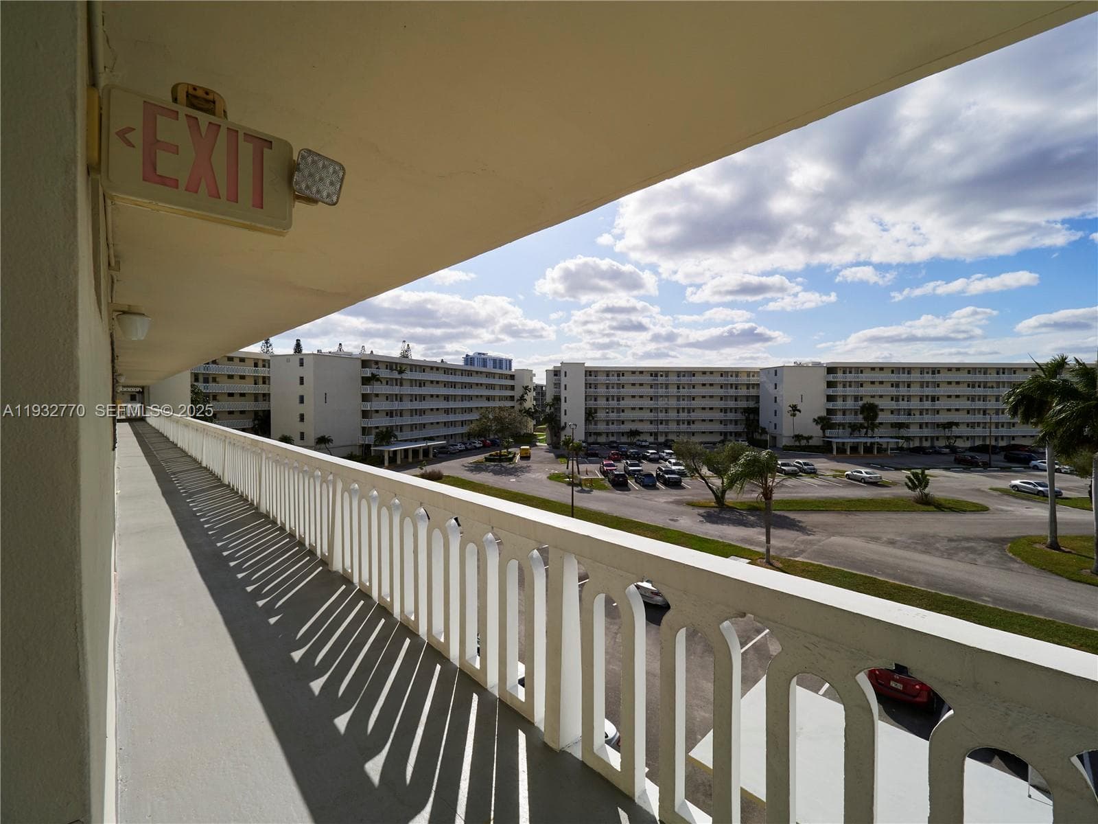 POINT EAST · #F412 in Aventura - Photo 3