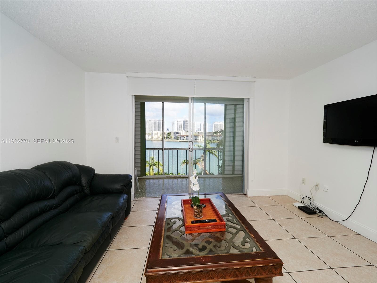 POINT EAST · #F412 in Aventura - Photo 9
