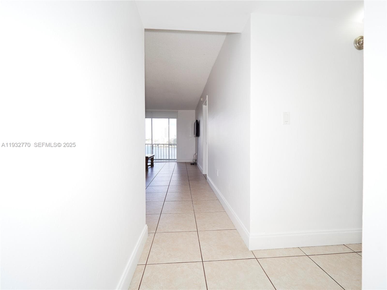 POINT EAST · #F412 in Aventura - Photo 4