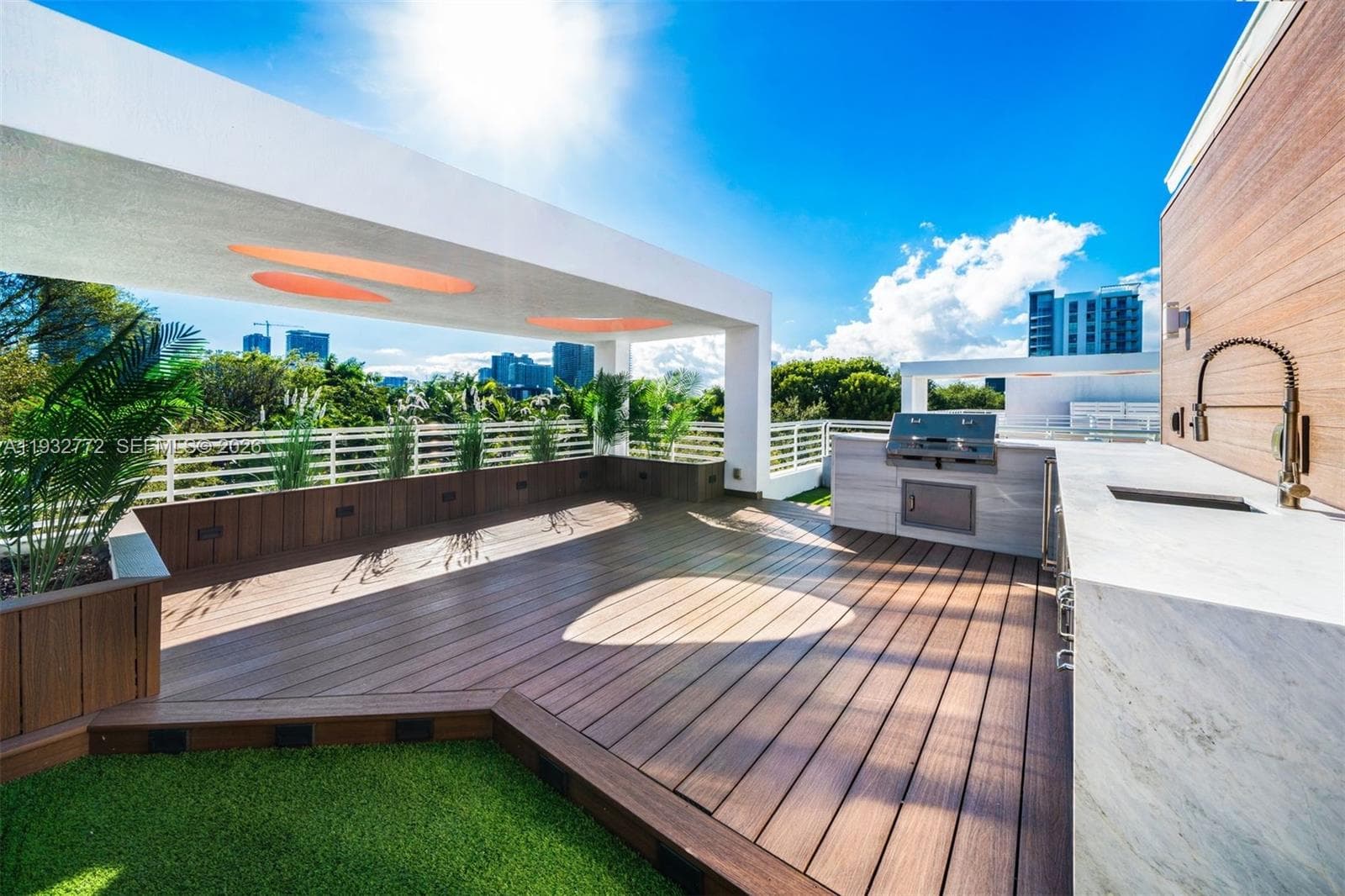 ONE BAY CONDO · #202 in Miami - Photo 6