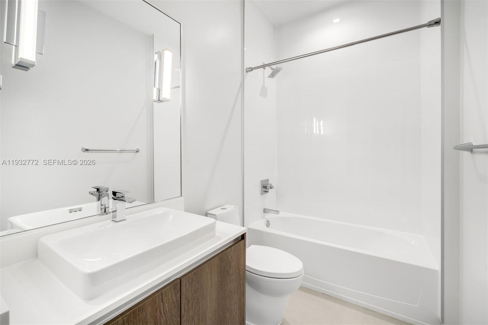 ONE BAY CONDO · #202 in Miami - Photo 40