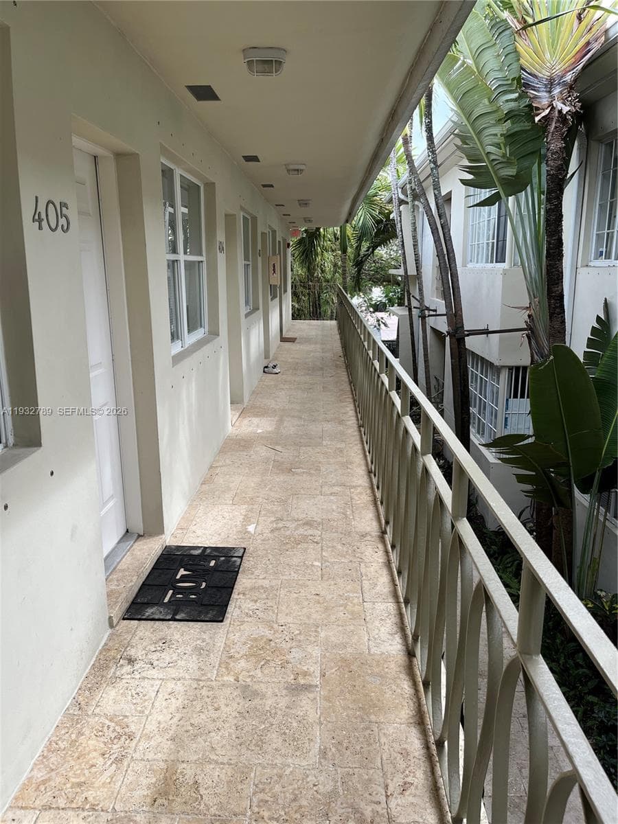 RETREAT CONDO · #406 in Miami Beach - Photo 24