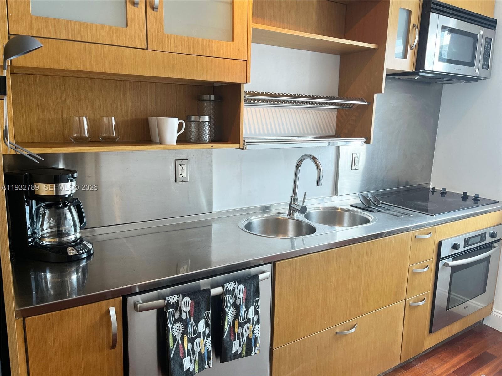 RETREAT CONDO · #406 in Miami Beach - Photo 14