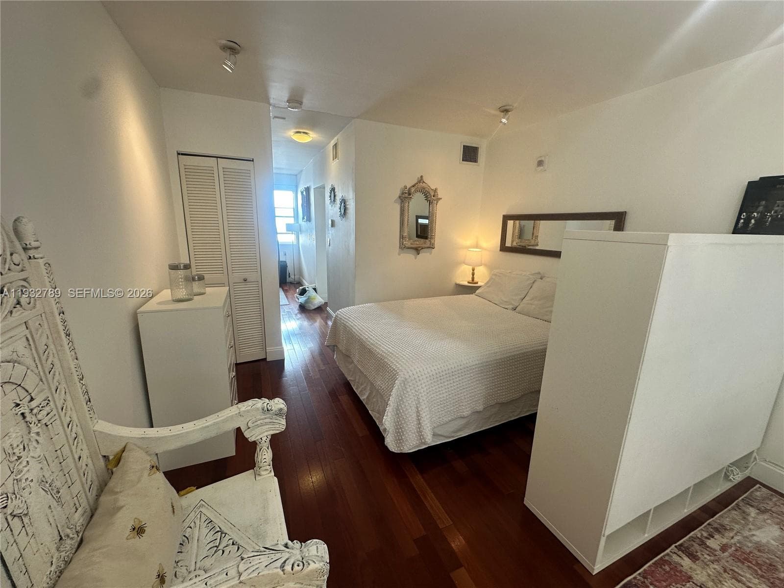 RETREAT CONDO · #406 in Miami Beach - Photo 4