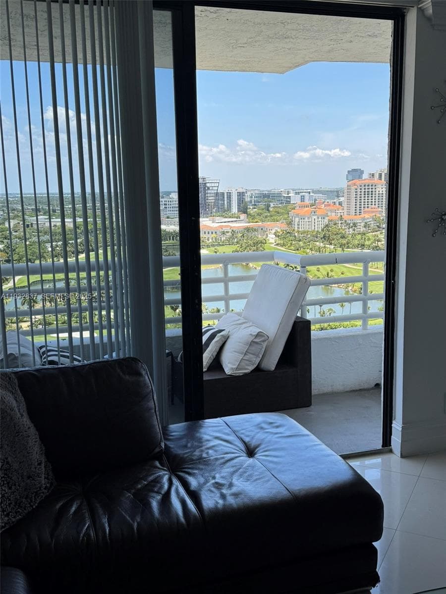 PARC CENTRAL AVENTURA EAS · #PH01 in Aventura - Photo 20
