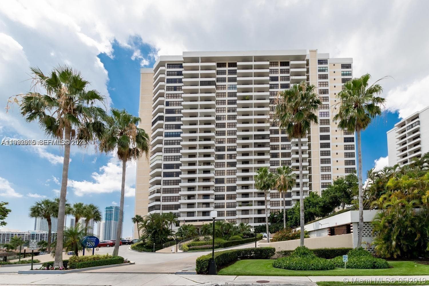 OLYMPUS CONDO PHASE · #1208 in Hallandale Beach - Photo 15