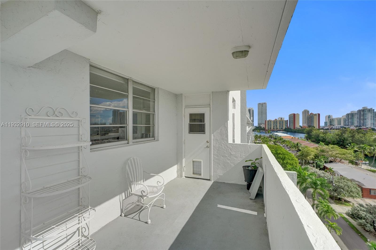 CORAL ISLE EAST · #PH10 in North Miami Beach - Photo 17