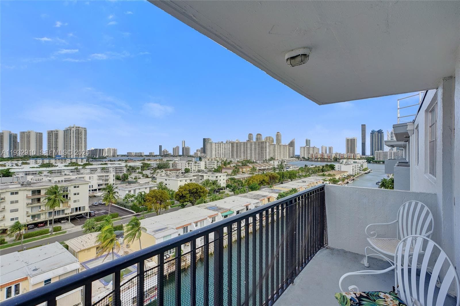 CORAL ISLE EAST · #PH10 in North Miami Beach - Photo 3