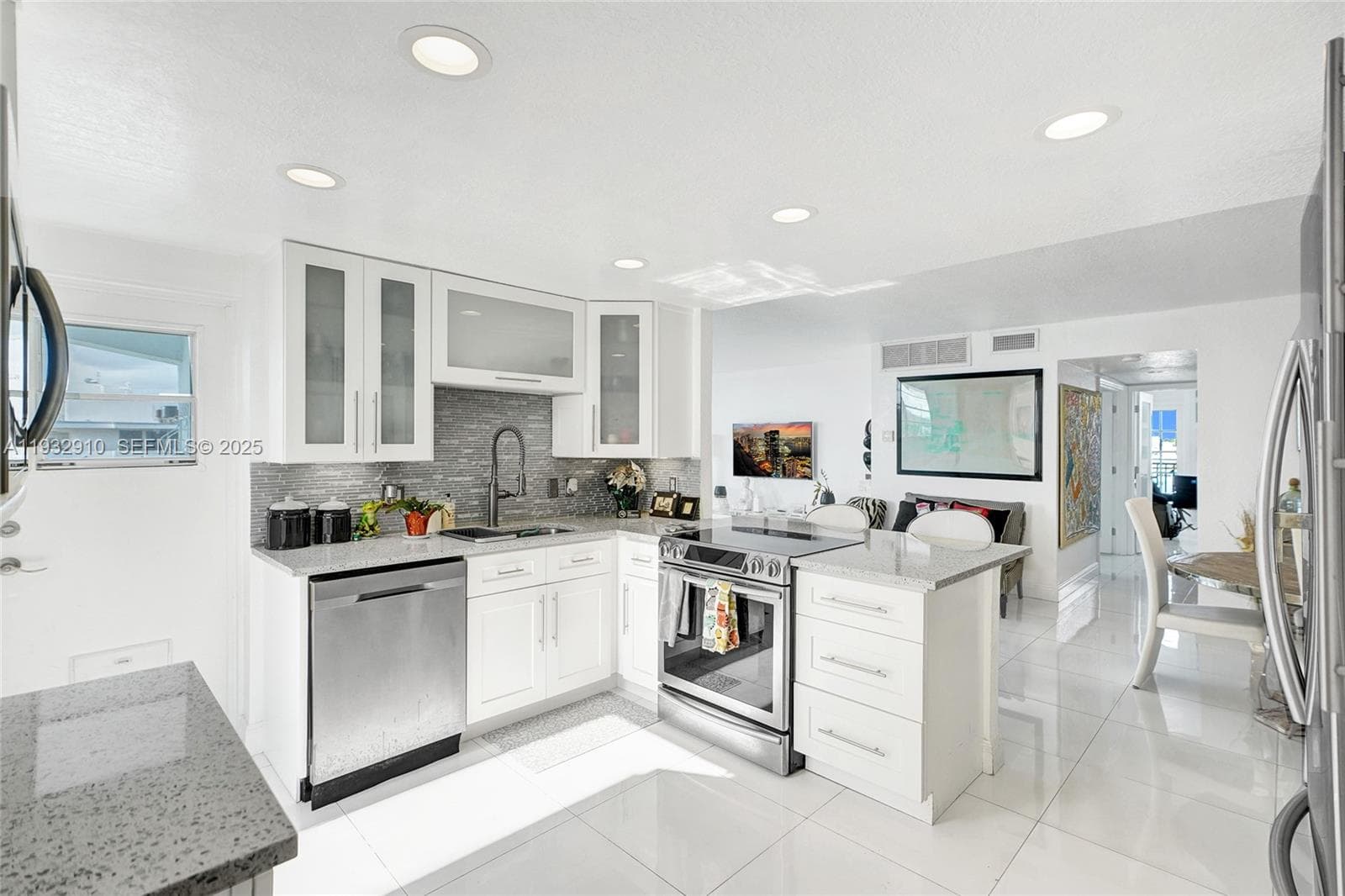 CORAL ISLE EAST · #PH10 in North Miami Beach - Photo 27