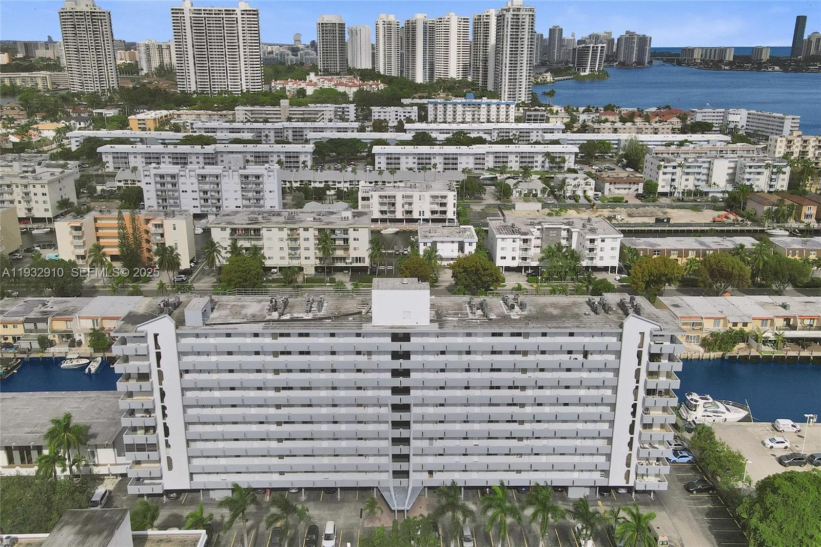 CORAL ISLE EAST · #PH10 in North Miami Beach - Photo 32