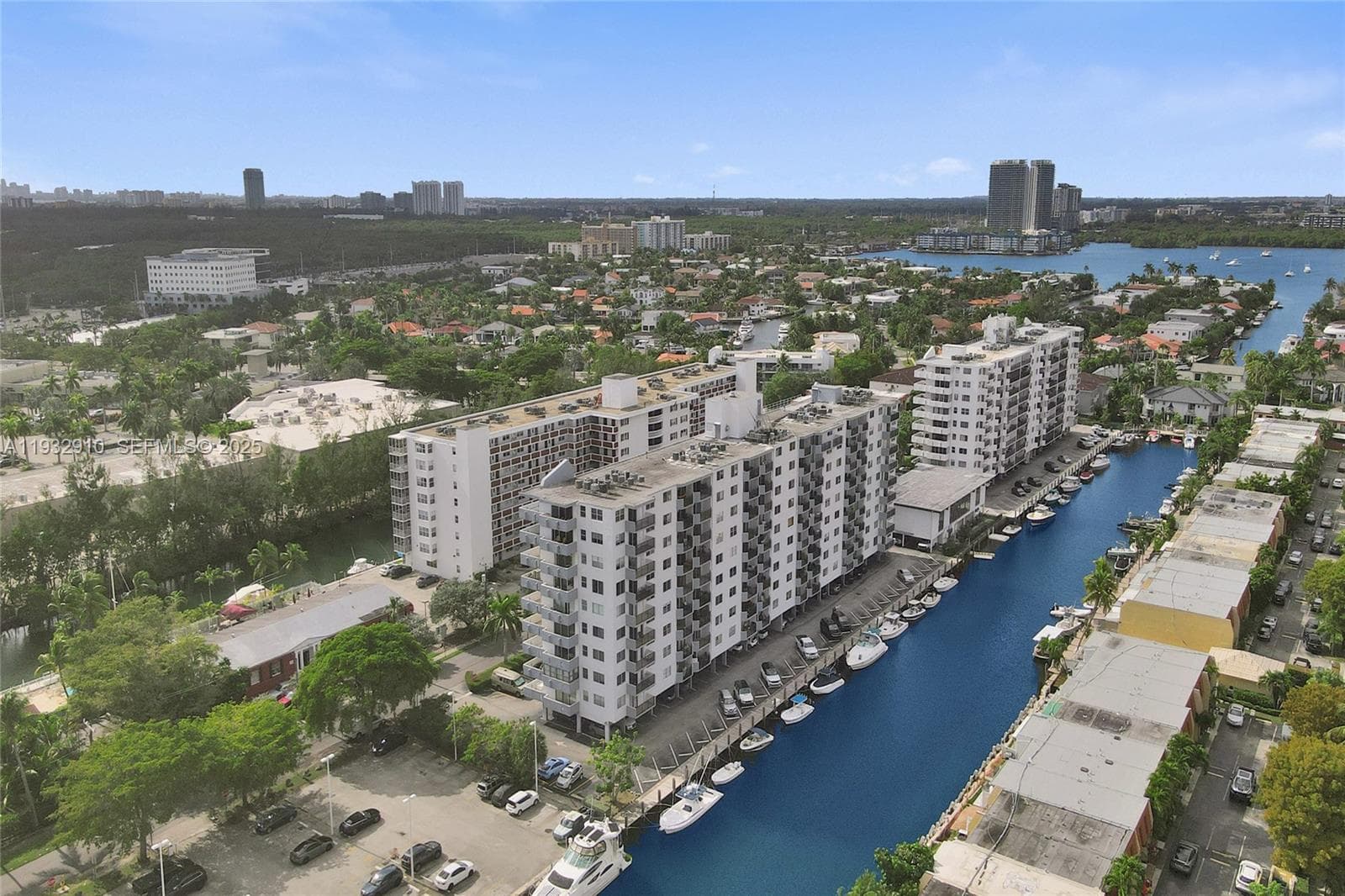 CORAL ISLE EAST · #PH10 in North Miami Beach - Photo 36