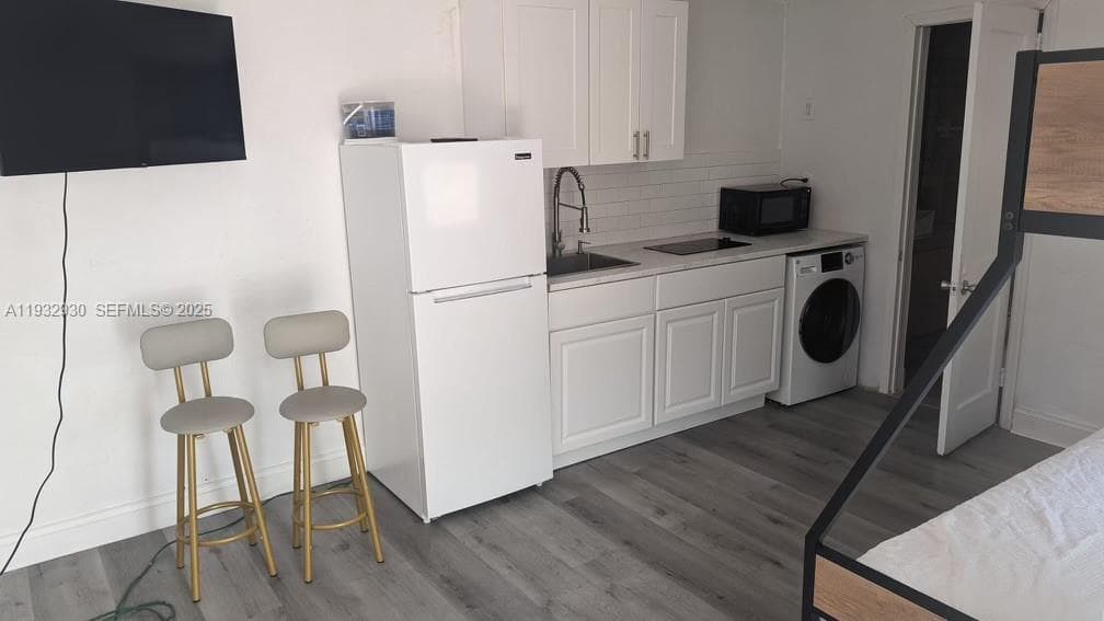 FAIRGREEN · #1B in Miami Beach - Photo 2
