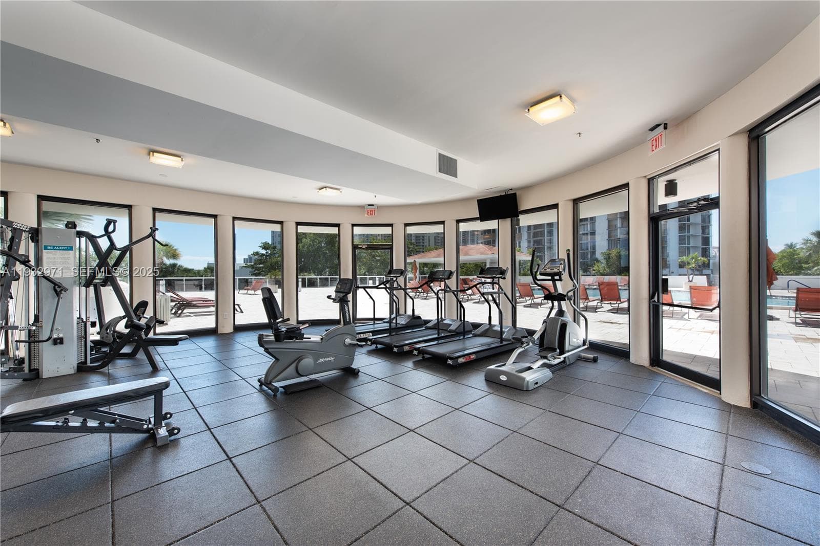 WATERVIEW CONDO · #249 in Aventura - Photo 32